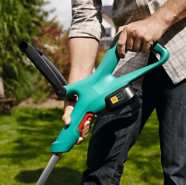 Bosch ART 23-18 Li Cordless Line Trimmer - Image 2