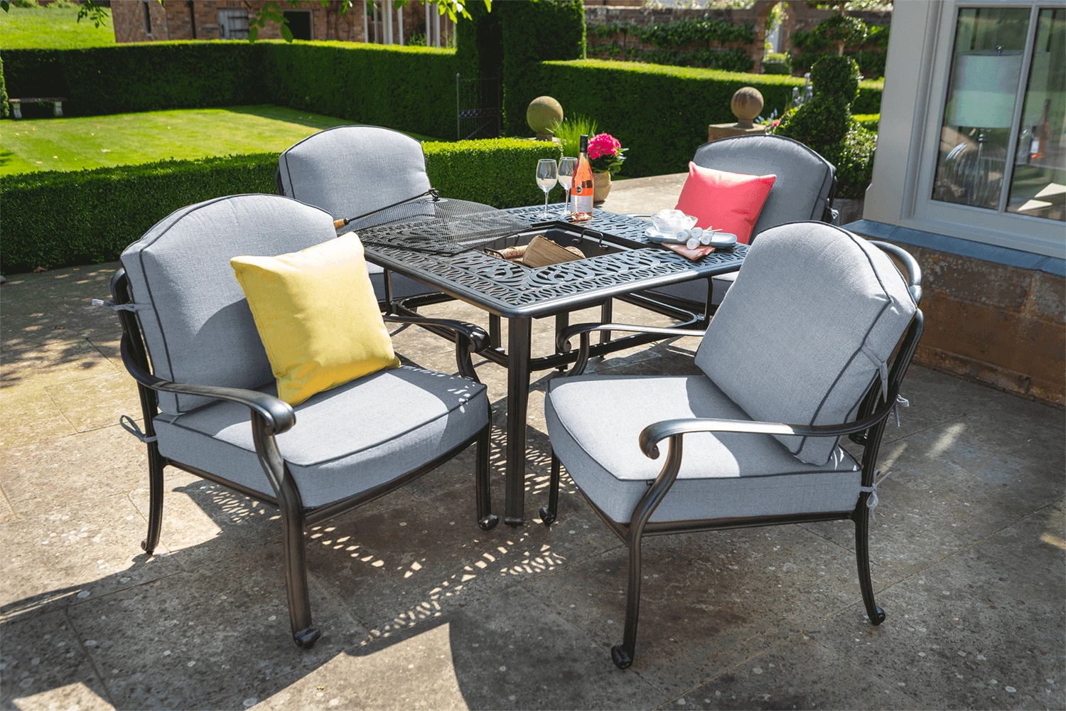 Hartman Amalfi 4 Seat Square Lounge Set With Fire Pit In Antique Grey/Platinum