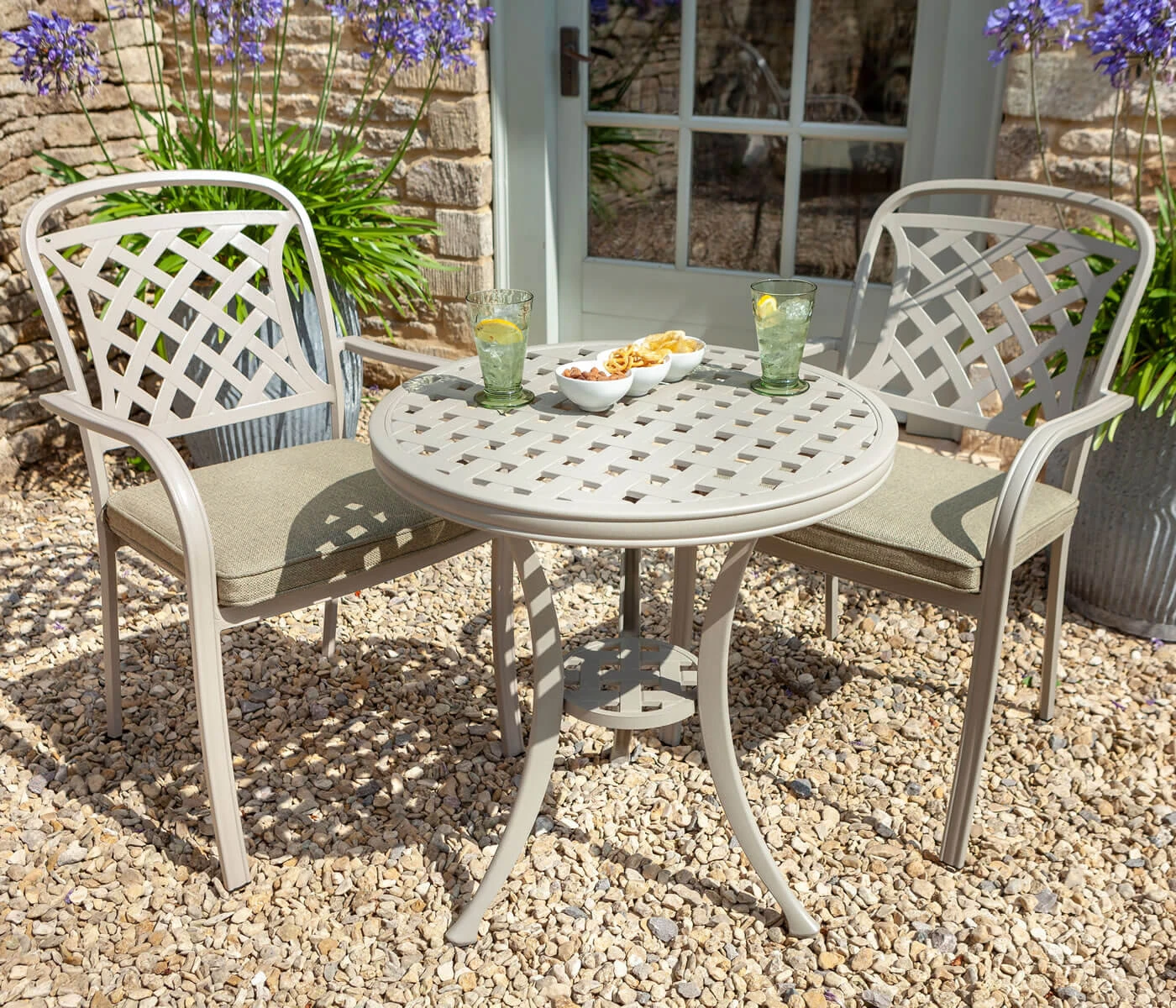 Hartman Berkeley Bistro Set In Maize / Wheatgrass - Image 4