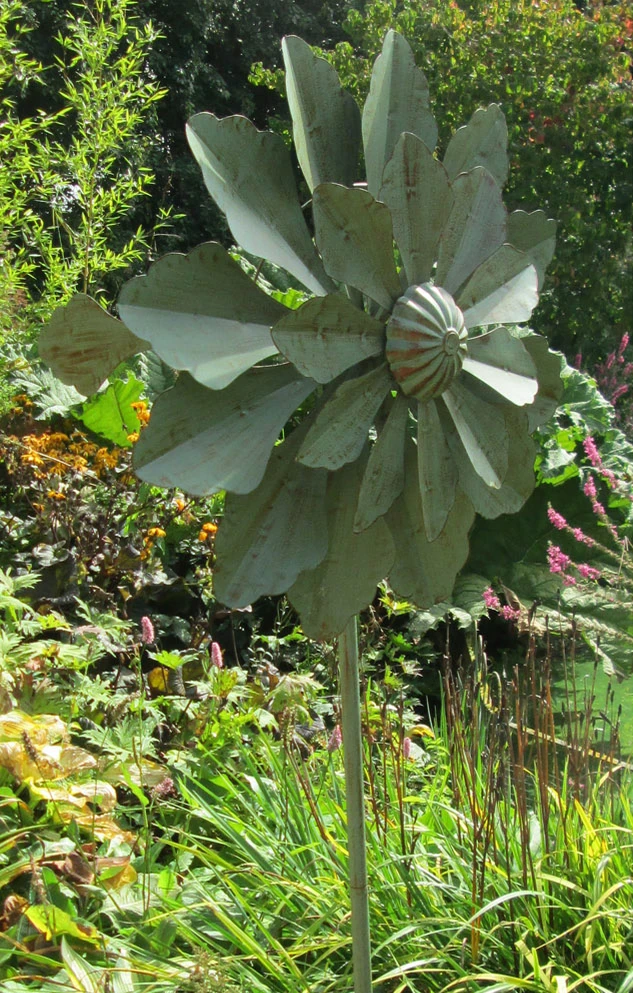 Jonart Versailles Wind Spinner - Verdigris Finish - Image 2