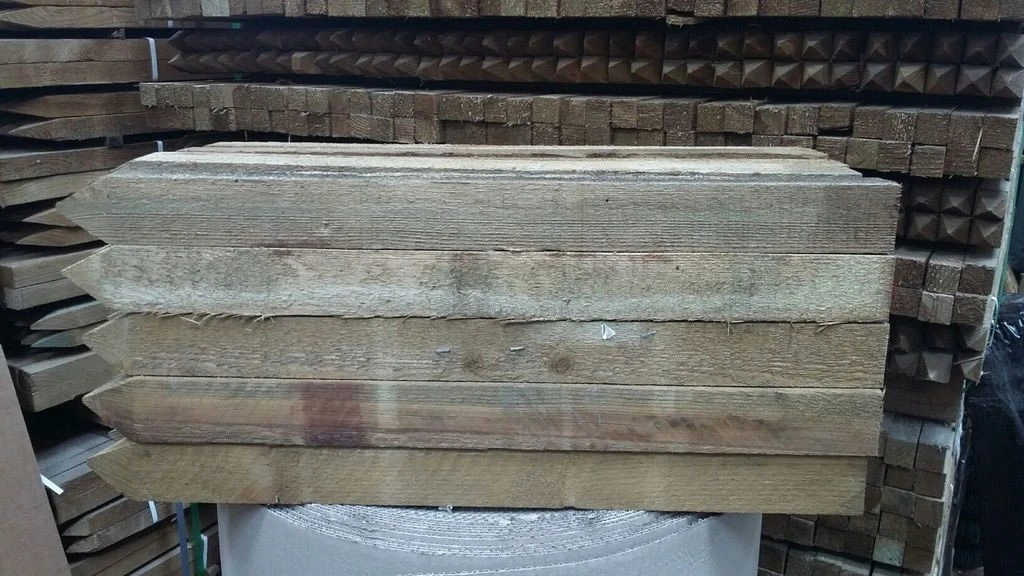 10 X 60cm 2ft Tall X 40mm Strong Wooden Square Treated Stakes Posts Site Markers
