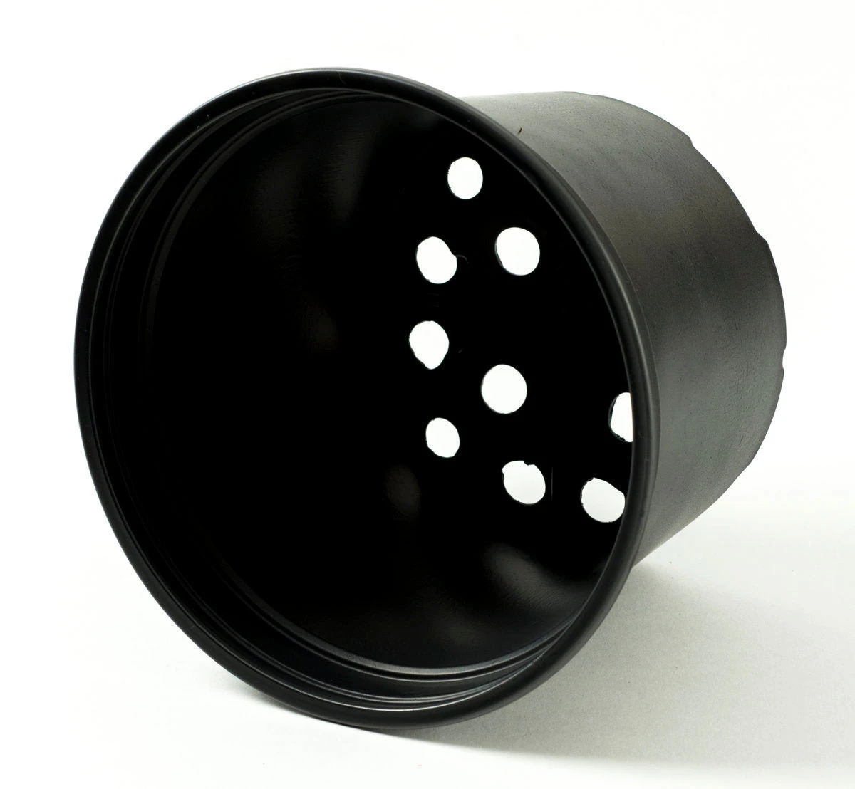 Nutley's 19cm 3 Litre Round Plastic Plant Pot - Image 2