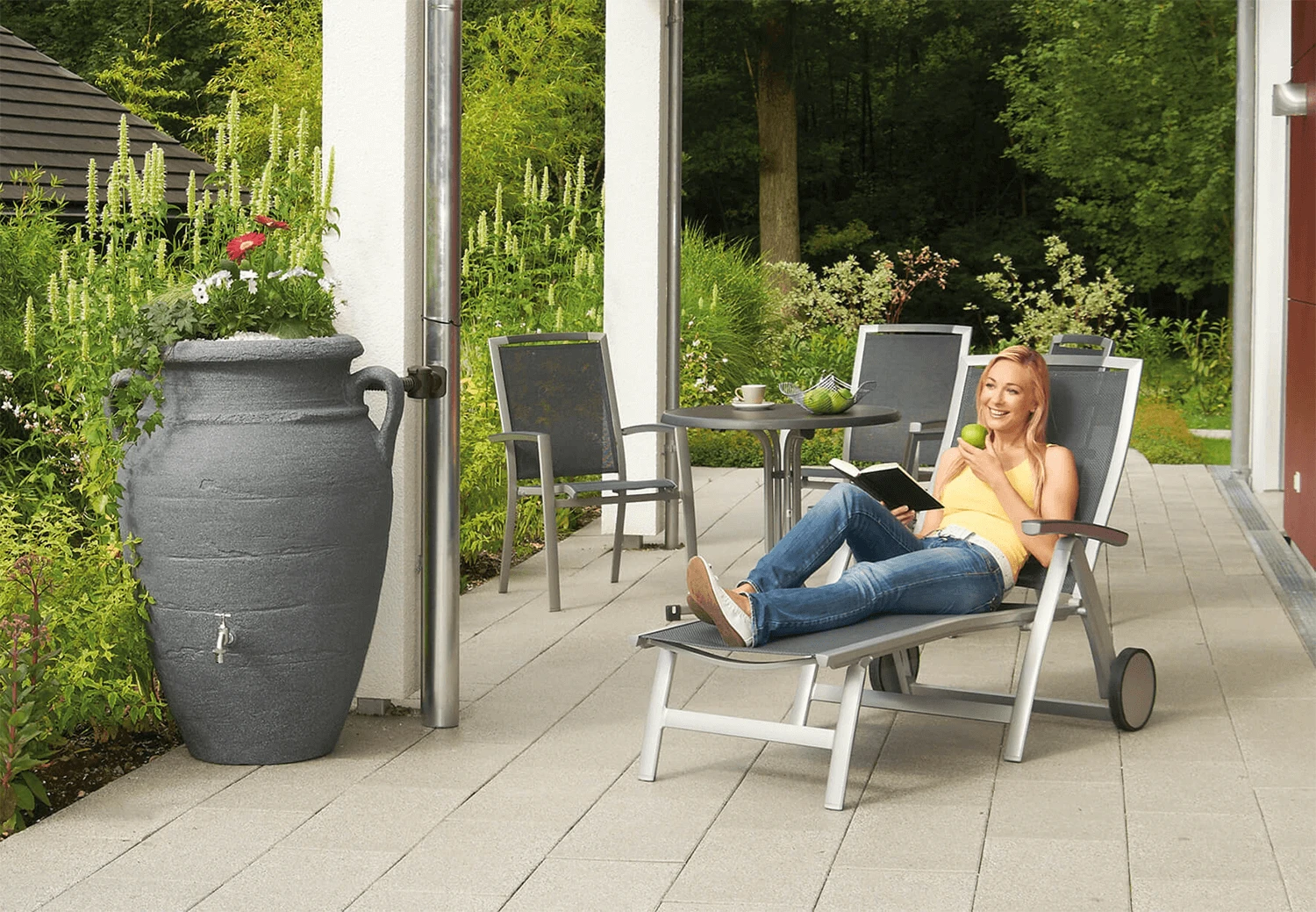 Garantia Antique Amphora Water Butt, 600 Litres, In Dark Granite