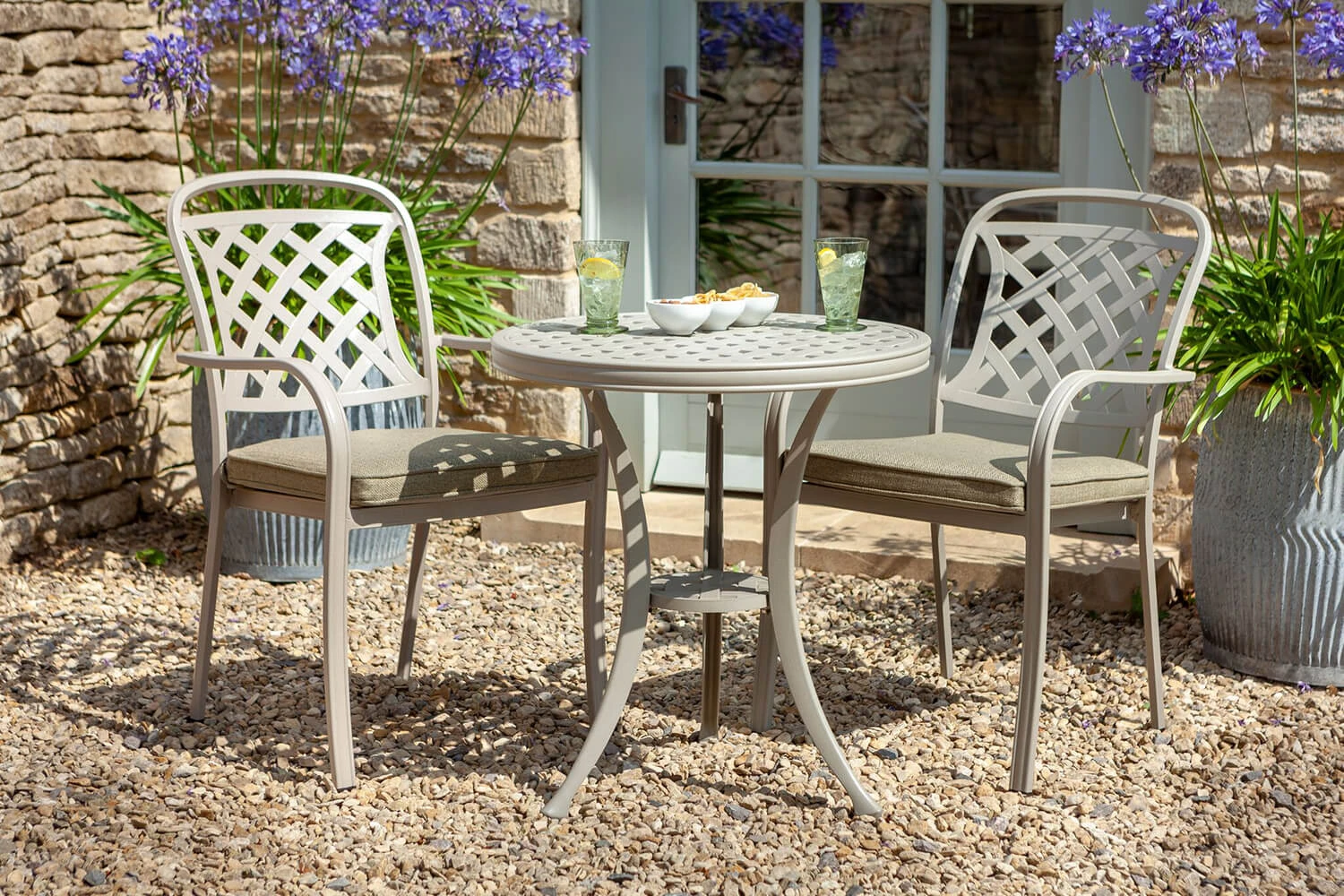 Hartman Berkeley Bistro Set In Maize / Wheatgrass