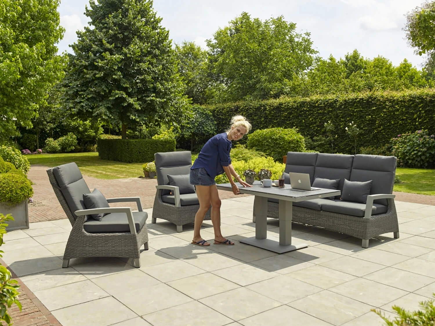 LIFE Aloha Sofa Lounge Set In Lava / Yacht Grey / Carbon - Image 4