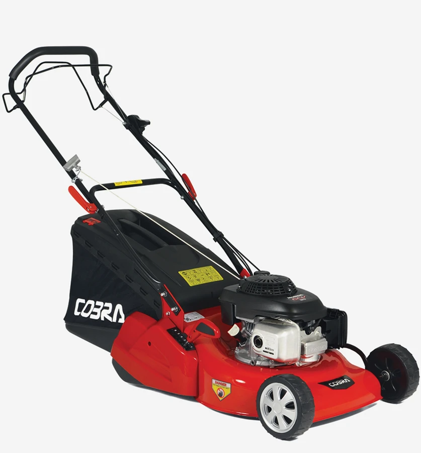 Cobra 18" Self Propelled Petrol Lawnmower - Image 2
